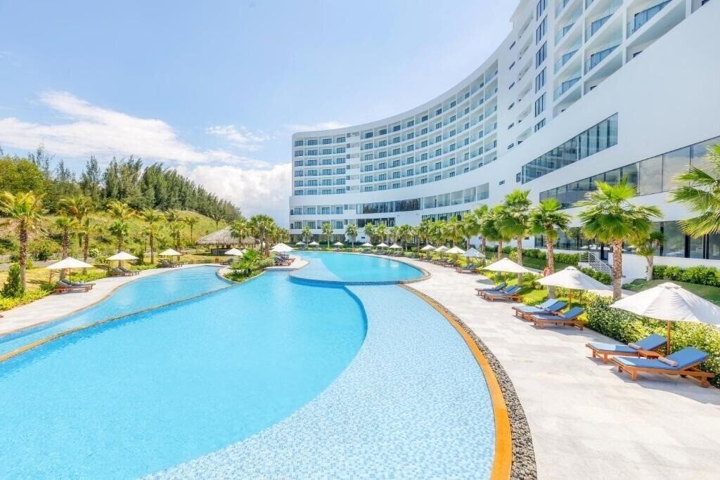 Картинка Selectum Noa Resort Cam Ranh 5*