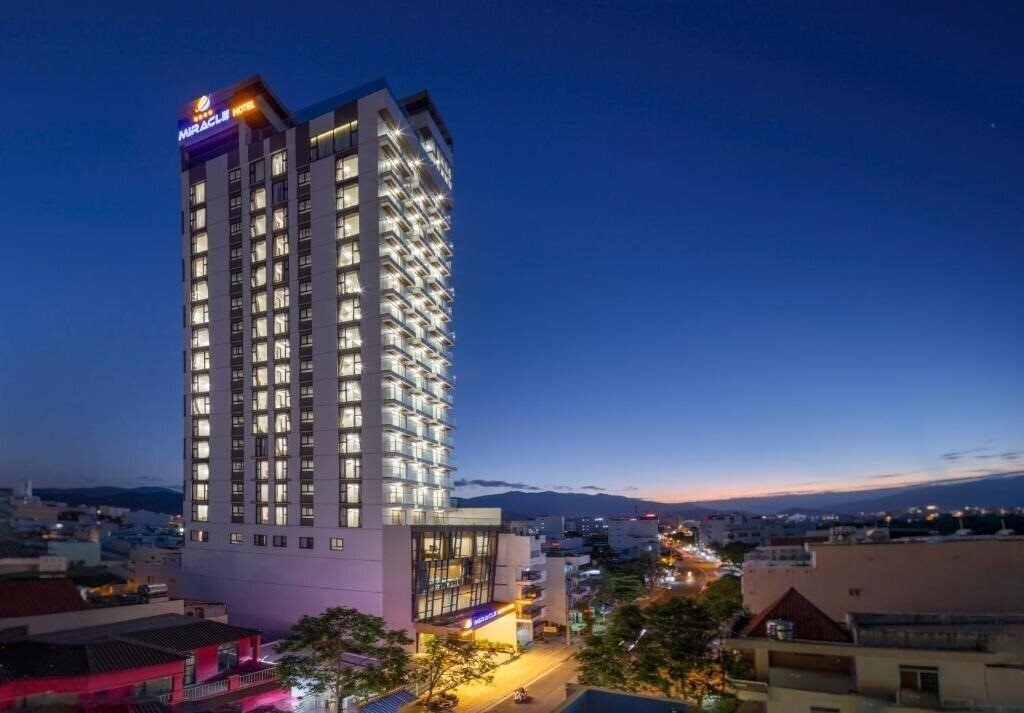 Фото Miracle Luxury Hotel 4*