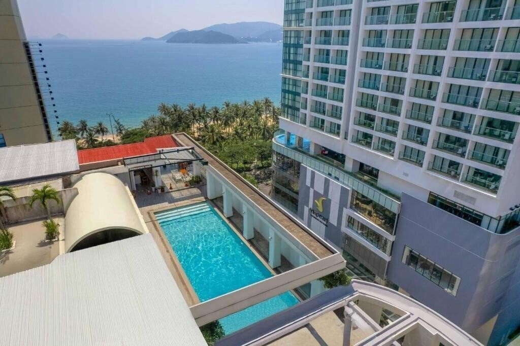 Готель Rembrandt Hotel Nha Trang 3*