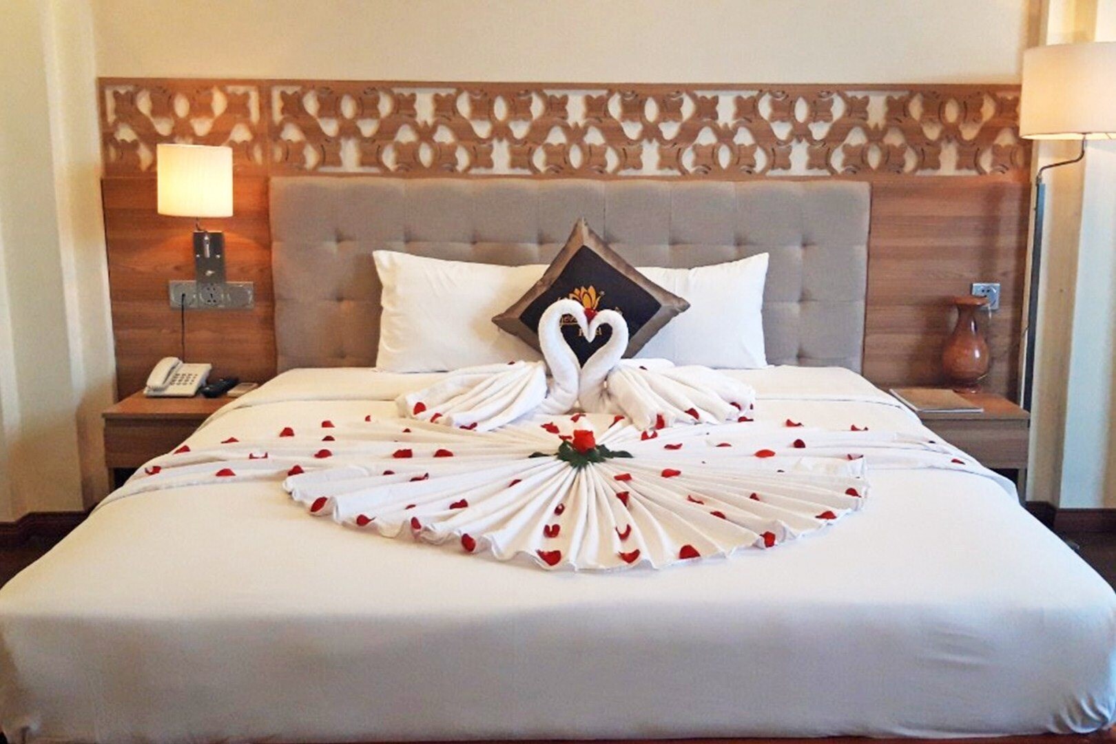 Готель Sen Vang Luxury Hotel 2+* 2*