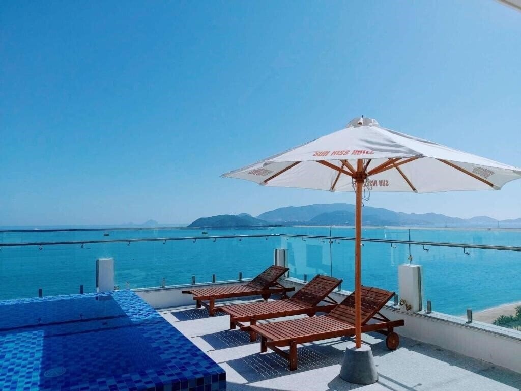 Готель Sun Kiss Hotel 3*