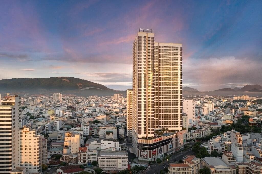 Готель Melia Vinpearl Nha Trang Empire 5*