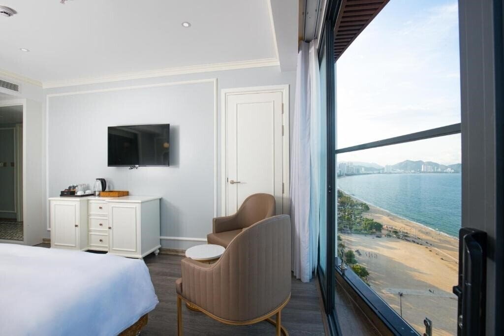 Зображення La Vague Nha Trang 4*