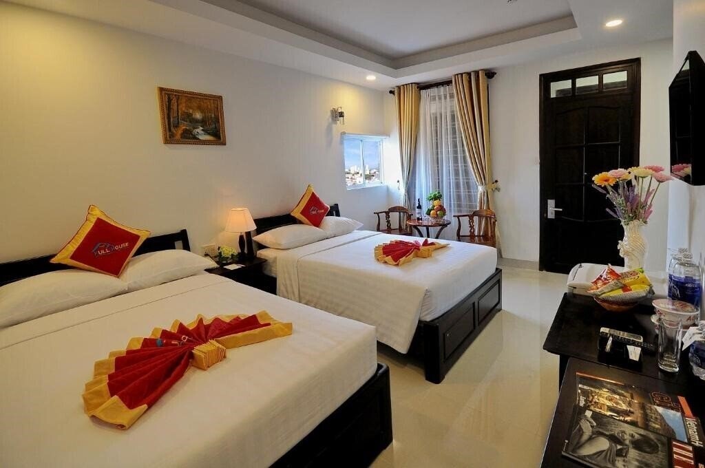 Готель Full House Nha Trang Hotel 3*