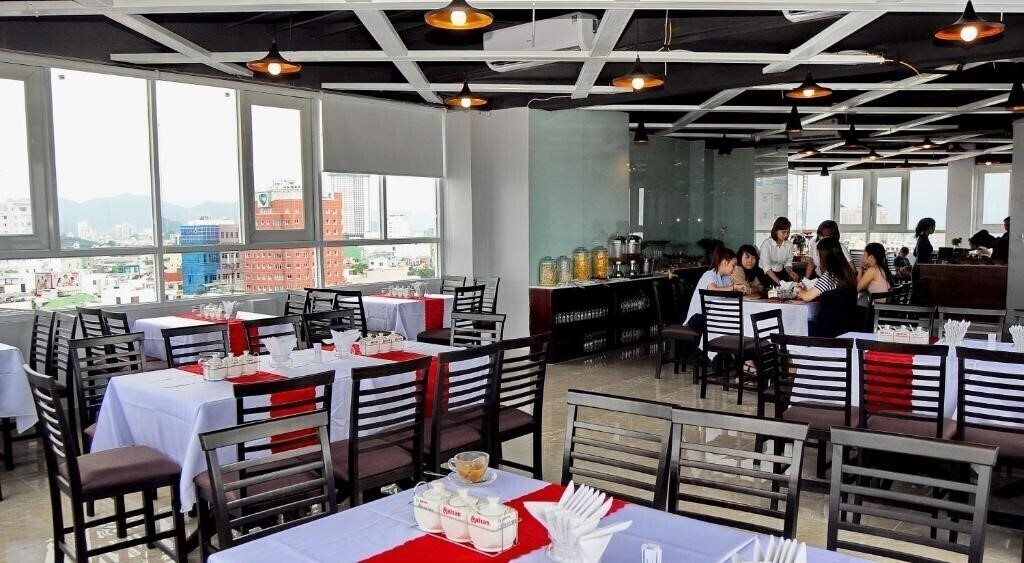 Картинка Full House Nha Trang Hotel 3*