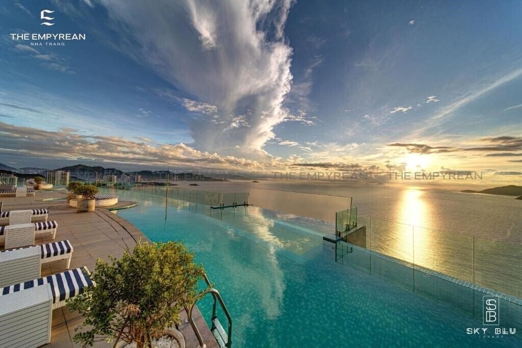 Отель The Empyrean Nha Trang Hotel 5*