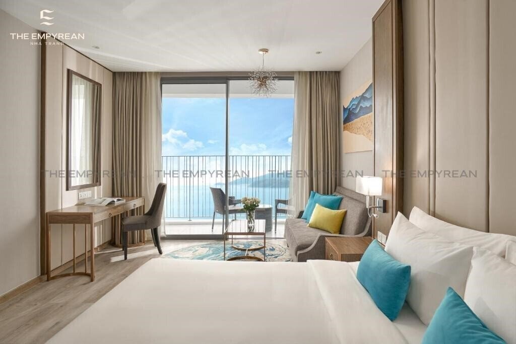 Фото The Empyrean Nha Trang Hotel 5*