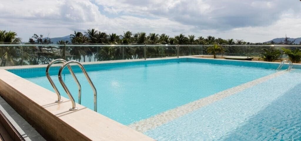 Отель Star City Hotel & Condotel Beachfront Nha Trang 4*