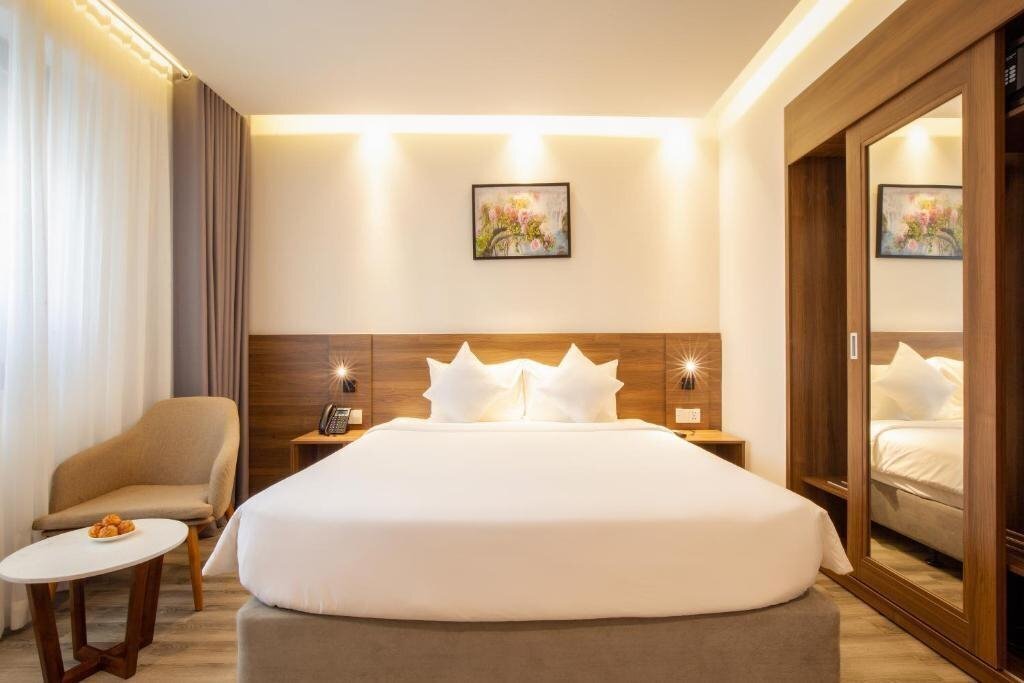 Фото Merlot Hotel Nha Trang 3*