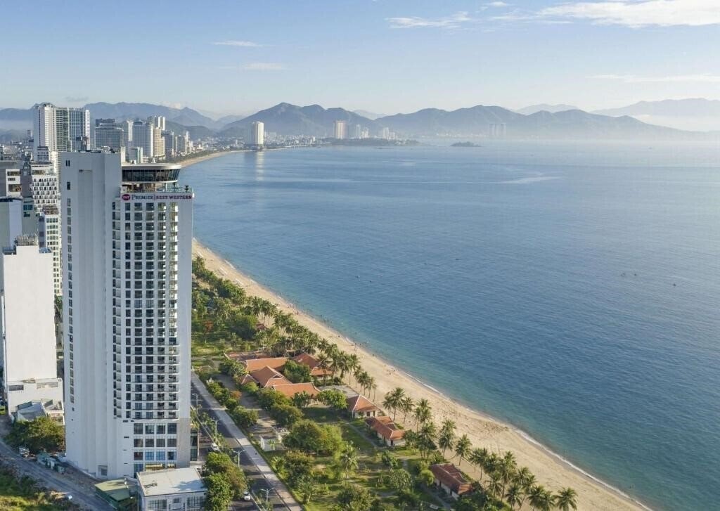 Отель Best Western Premier Marvella Nha Trang 5*