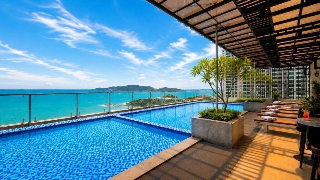 Фотографія Hon Chong Retreat Hotel 4*