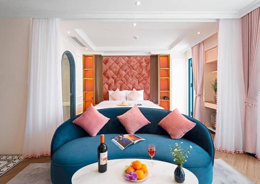 Фото Pavillon Boutique Hotel & Apartment Nha Trang 4*