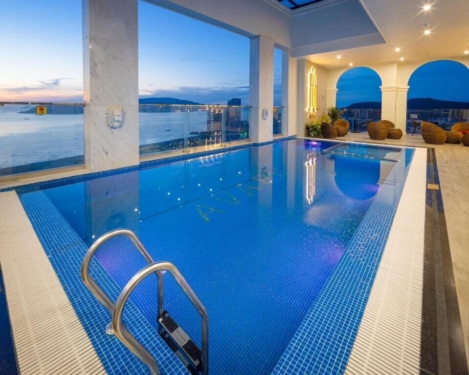 Готель Avari Hotel Nha Trang 4*