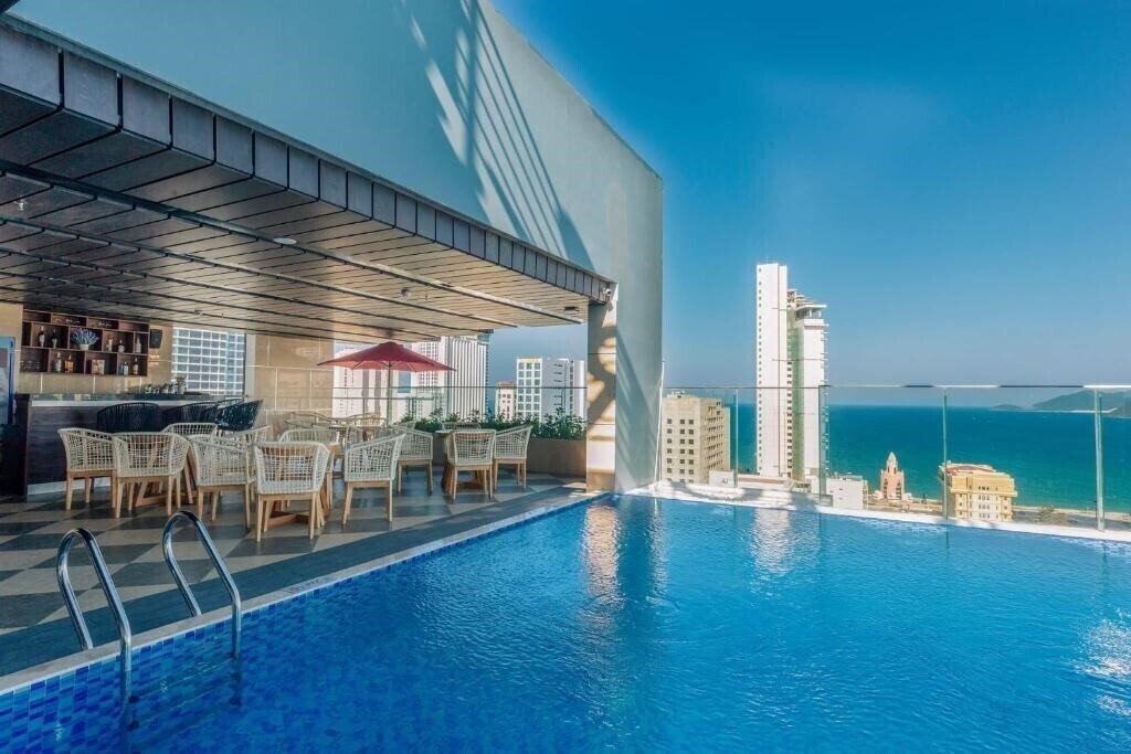 Фотографія LeMore Hotel Nha Trang 4*