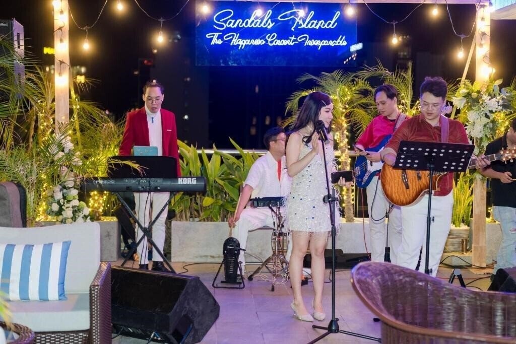 Фотографія Sandals Island Hotel 4*