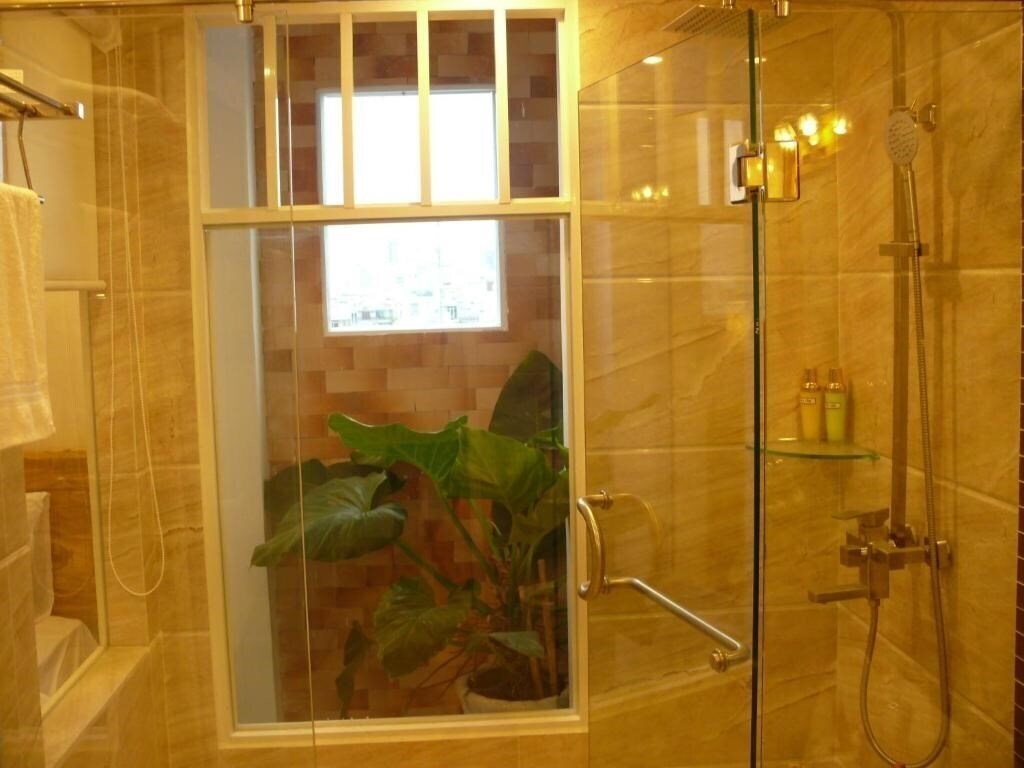 Фото Rex Hotel & Apartment 3*
