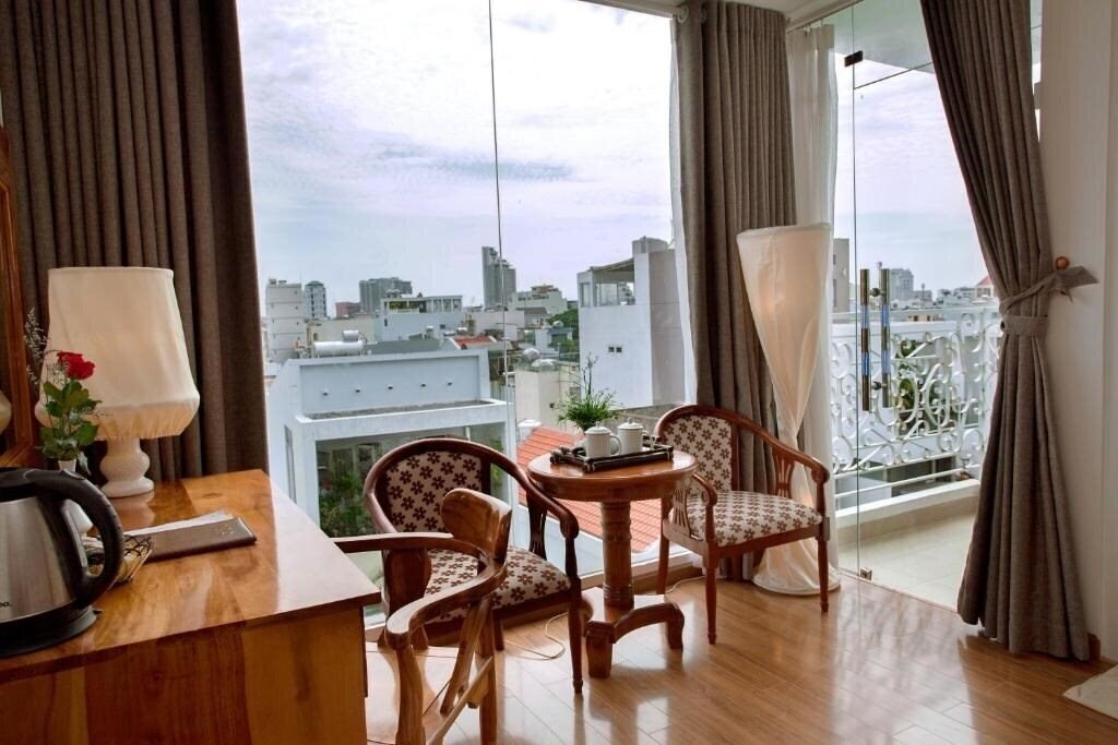 Отель Rex Hotel & Apartment 3*