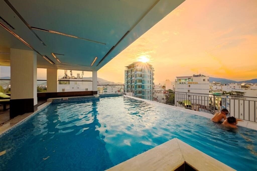 Отель Daisy Flower Nha Trang 3*