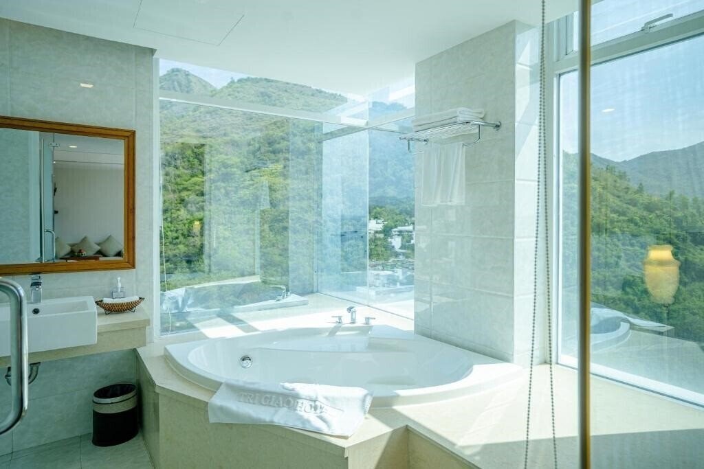 Изображение Glamour Hotel Nha Trang 4*