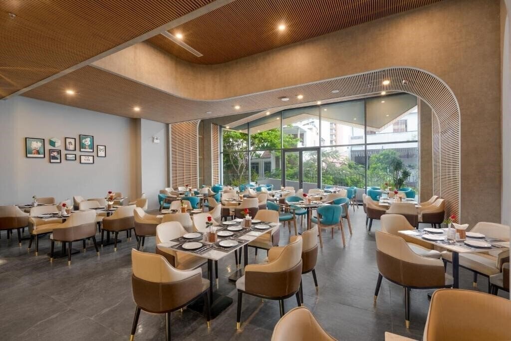 Картинка Seaside Boutique Hotel Nha Trang 4*