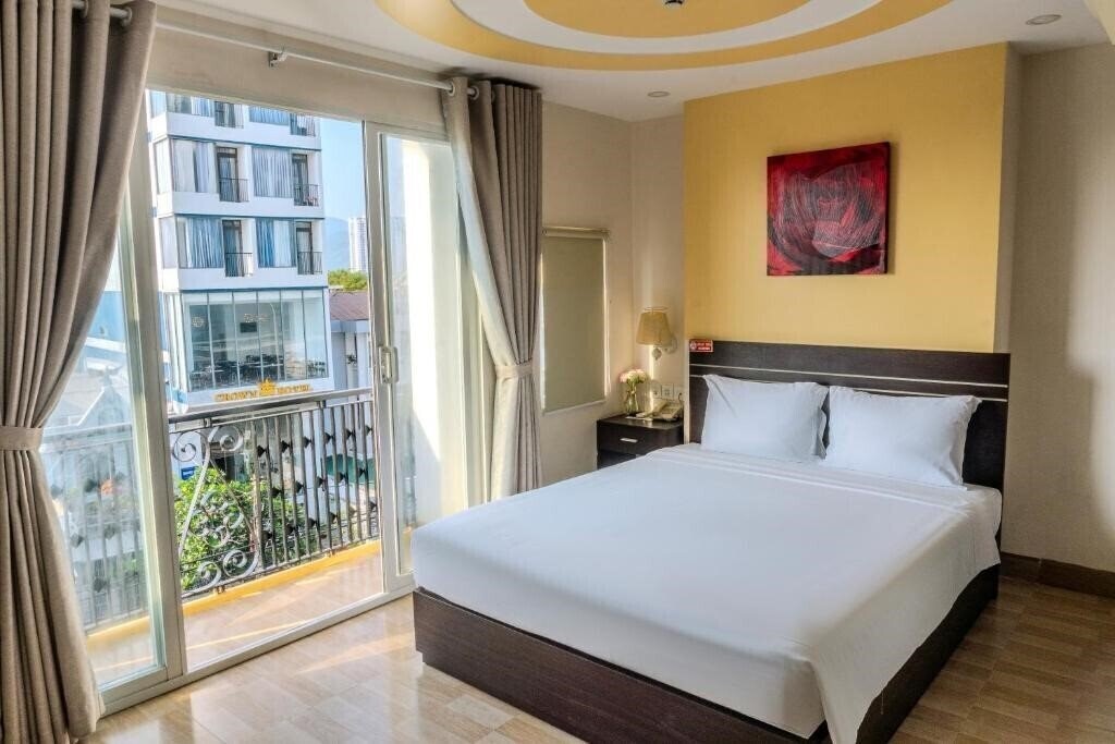 Фото Melyna Hotel Nha Trang Beach 2*