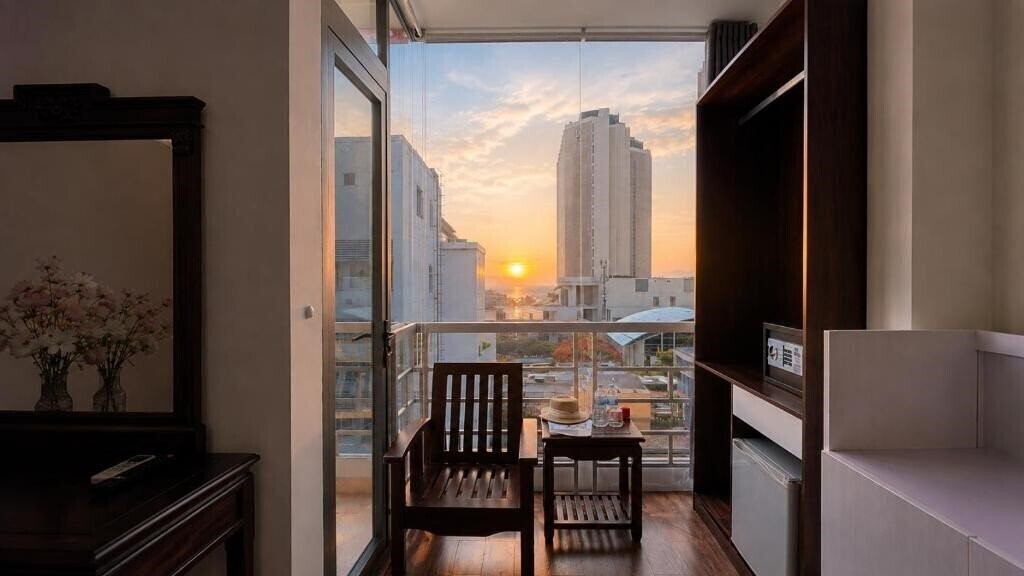 Готель Solara Hotel Nha Trang 3*