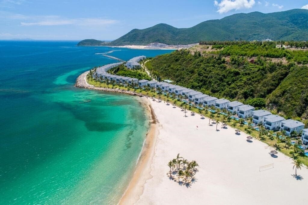 Готель Vinpearl Resort & SPA Nha Trang Bay 5*