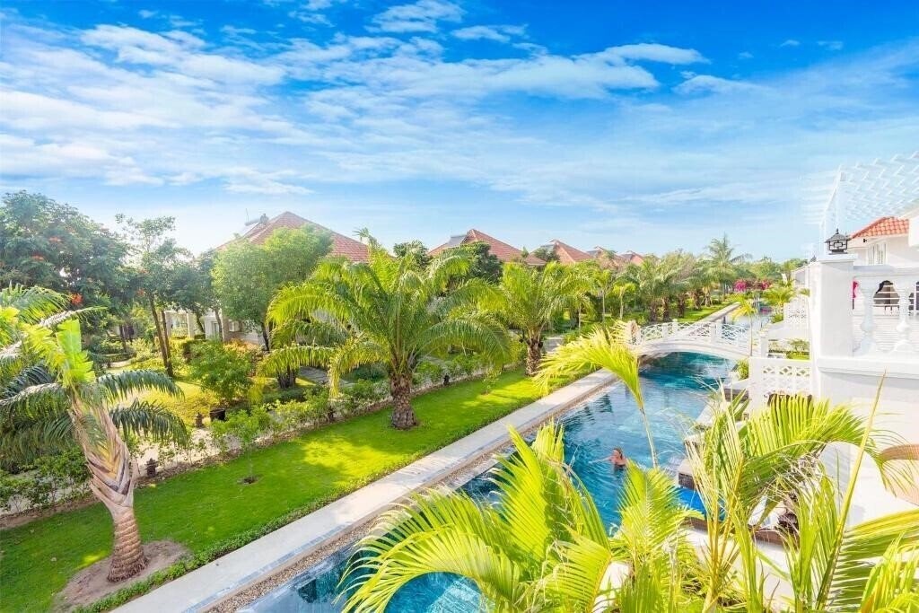 Фотография Mercury Phu Quoc Resort & Villas 4*