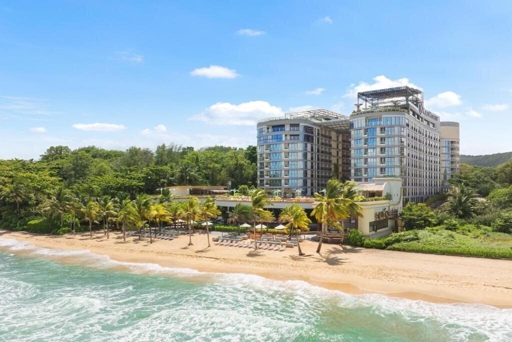 Готель WorldHotels Long Beach Resort Phu Quoc 4*