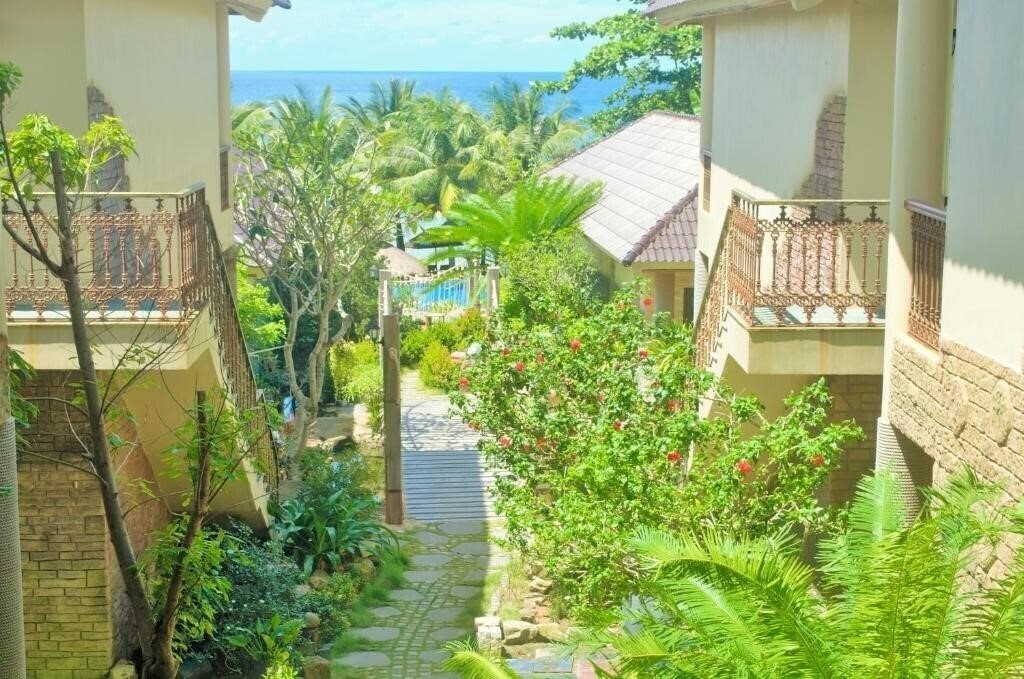 Изображение Coral Bay Resort Phu Quoc 3*