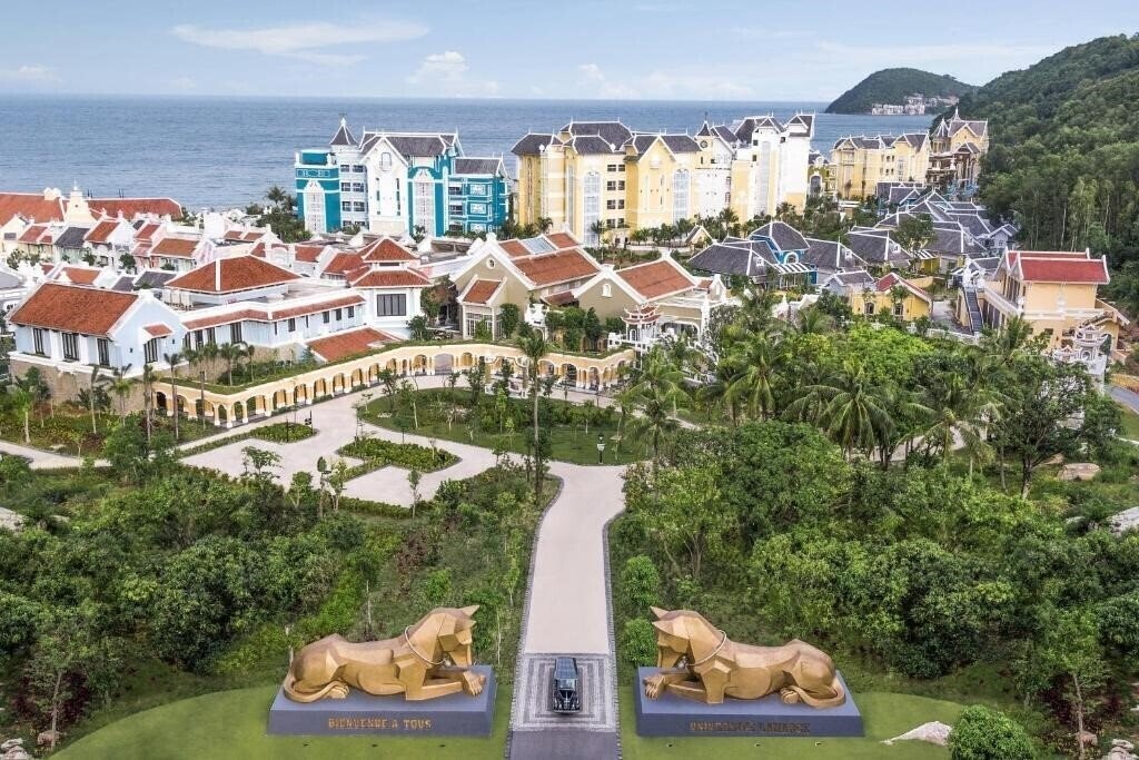 Картинка JW Marriott Phu Quoc Emerald Bay Resort & SPA 5*