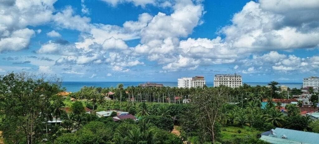 Готель Gold Beach Hotel 3*