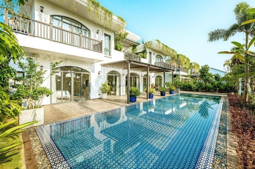 Отель Sunset Sanato Resort & Villas 4*