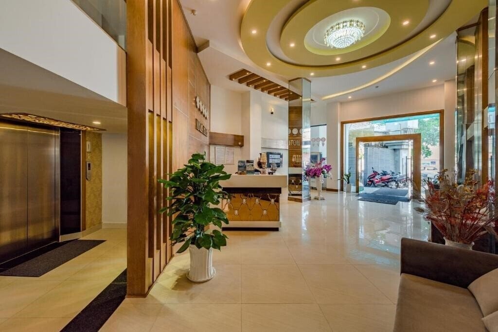 Готель Nipola Hotel 2*