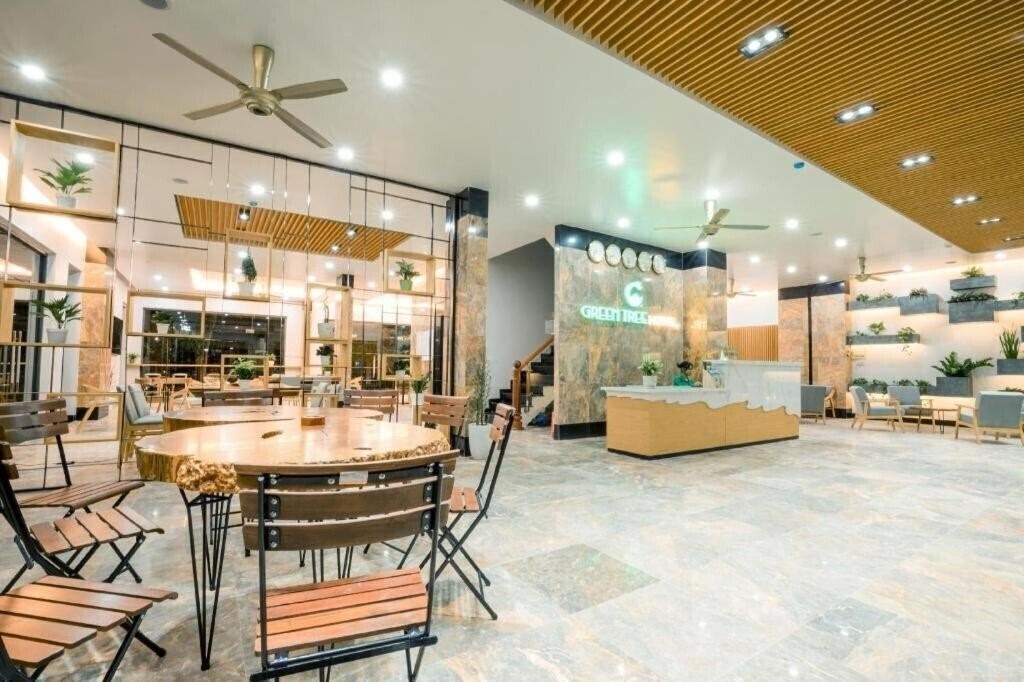Отель Green Tree Hotel Phu Quoc + 2*