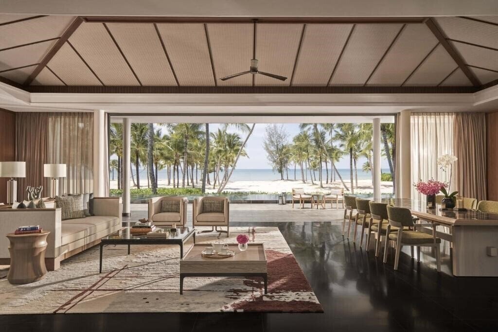 Фото Regent Phu Quoc 5*