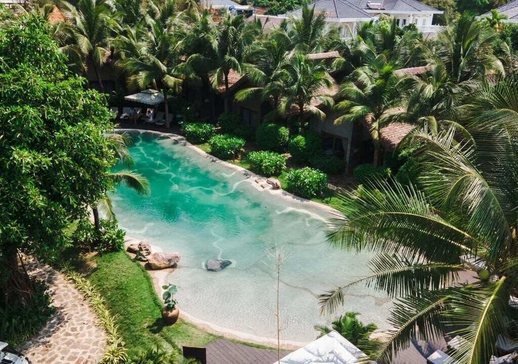 Отель M Village Phu Quoc 4*