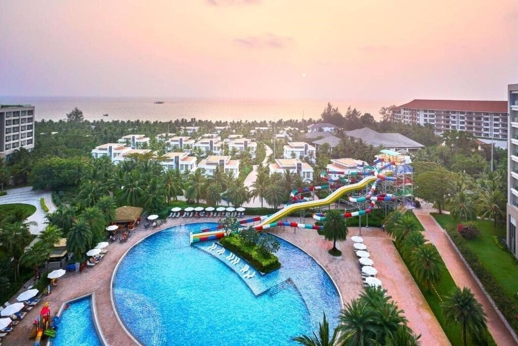 Готель Wyndham Grand Phu Quoc 5*