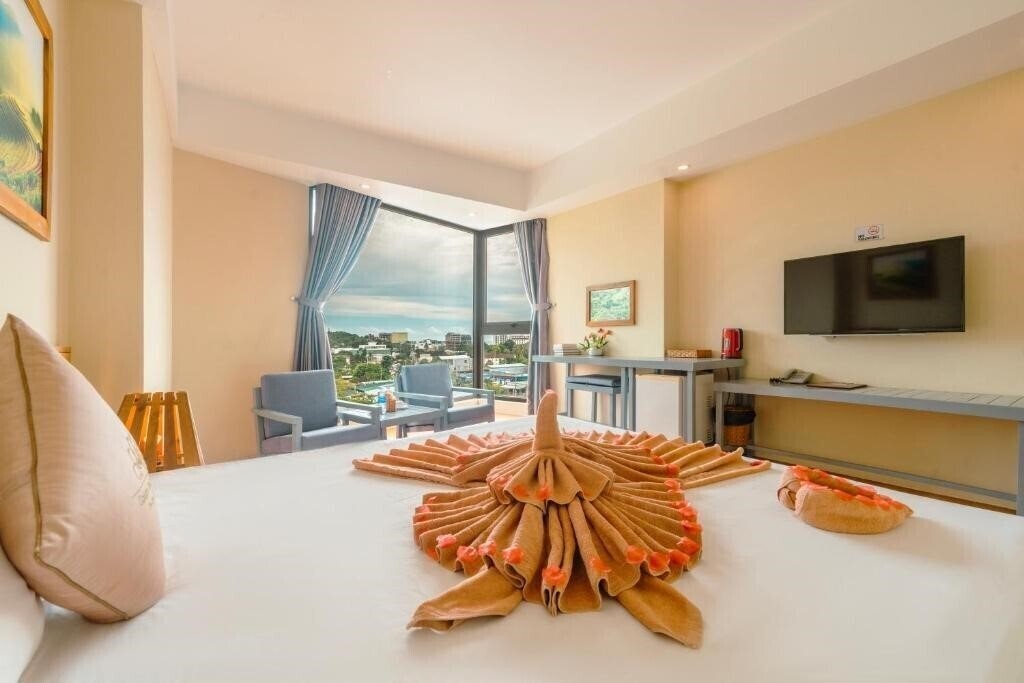 Фото Golden Daisy Hotel 3*