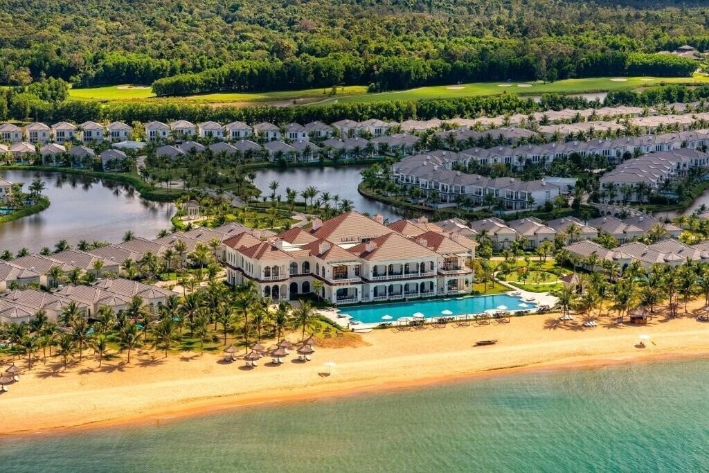 Готель Melia Vinpearl Phu Quoc 5*