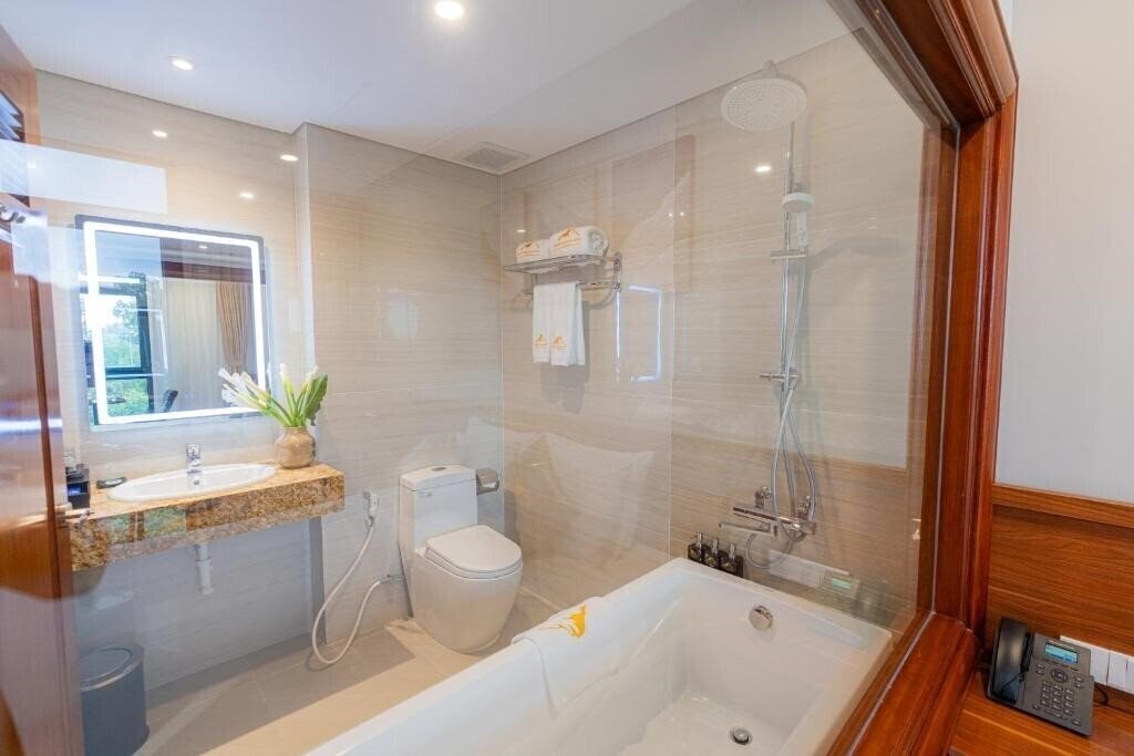 Картинка Golden Mountain Hotel 3*