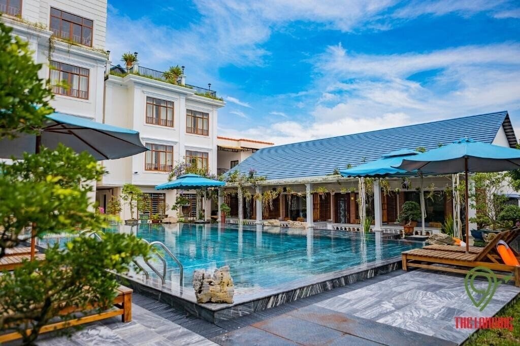 Готель The Landing Resort 3*