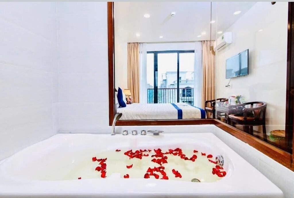 Картинка Coral Hotel Phu Quoc 2*