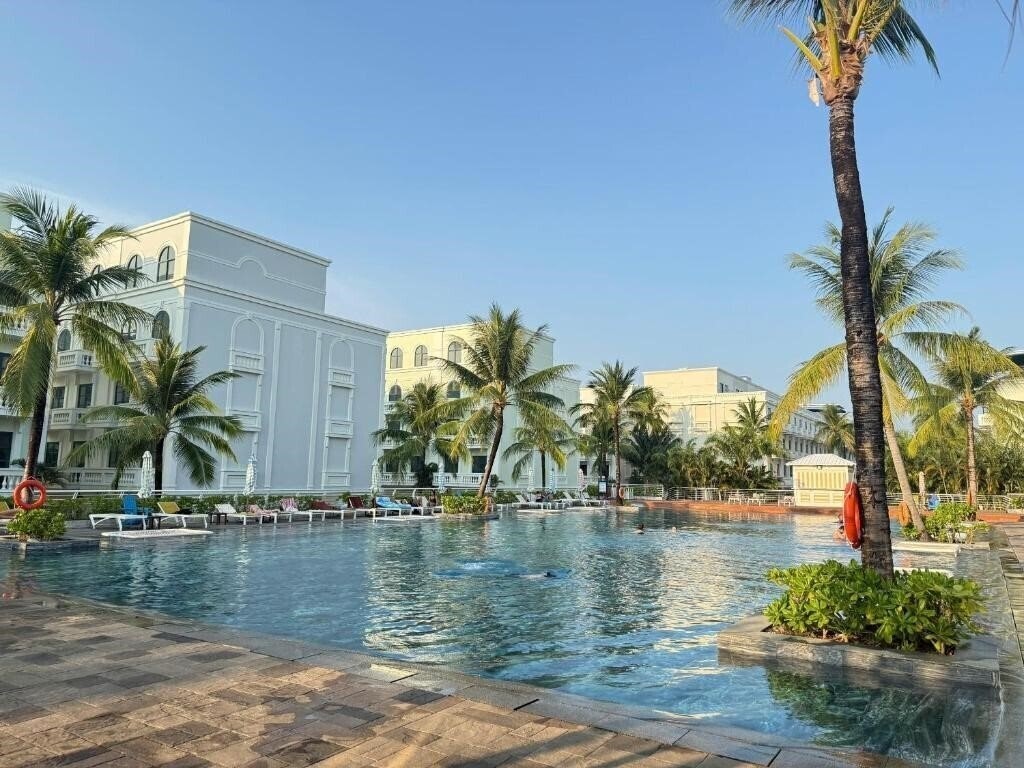 Фотографія Lalu Hotel 3*