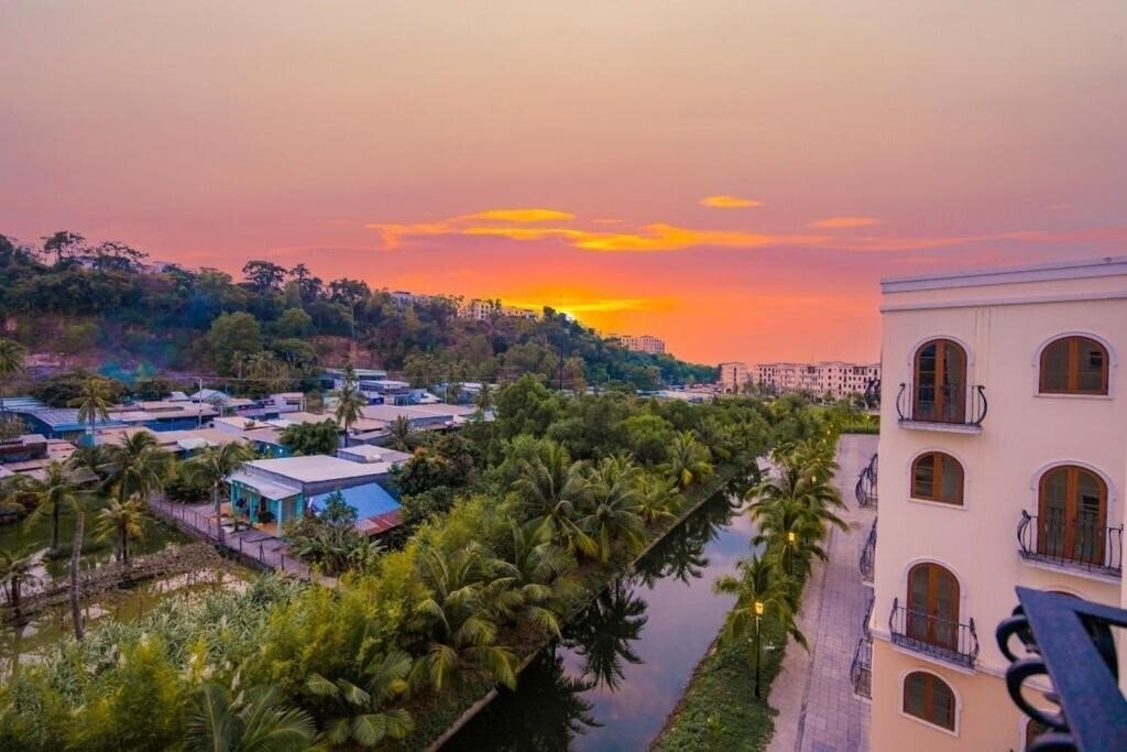 Картинка TH Luxury Hotel Phu Quoc 3*