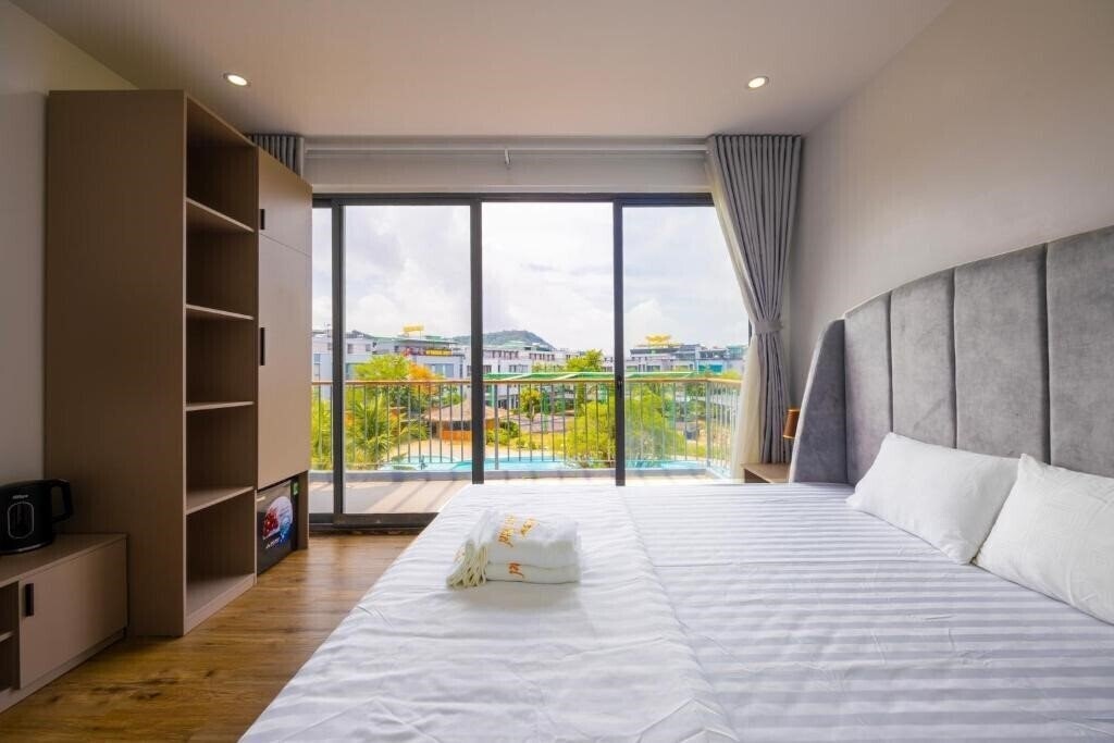 Фото TH Luxury Hotel Phu Quoc Branch 2 3*