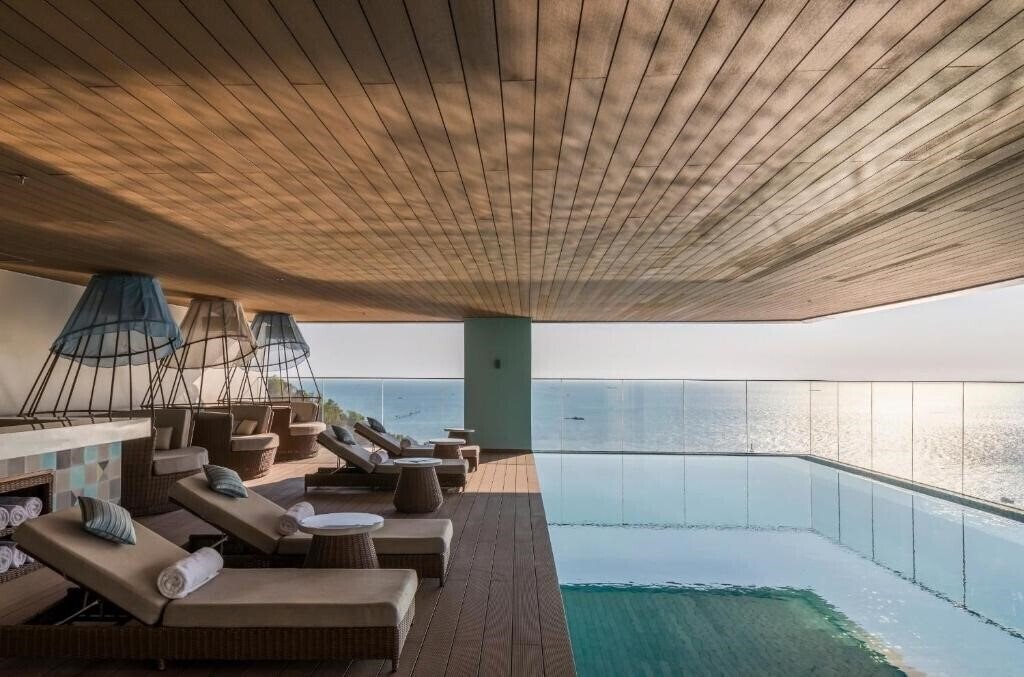 Фото Fusion Suites Vung Tau 4*
