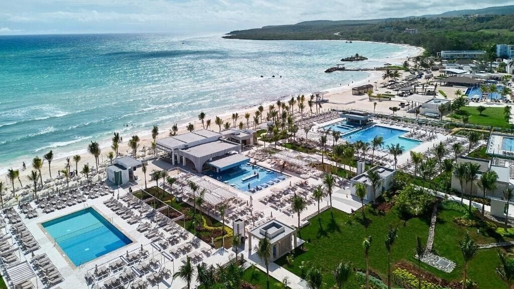 Отель Riu Palace Aquarelle 5*