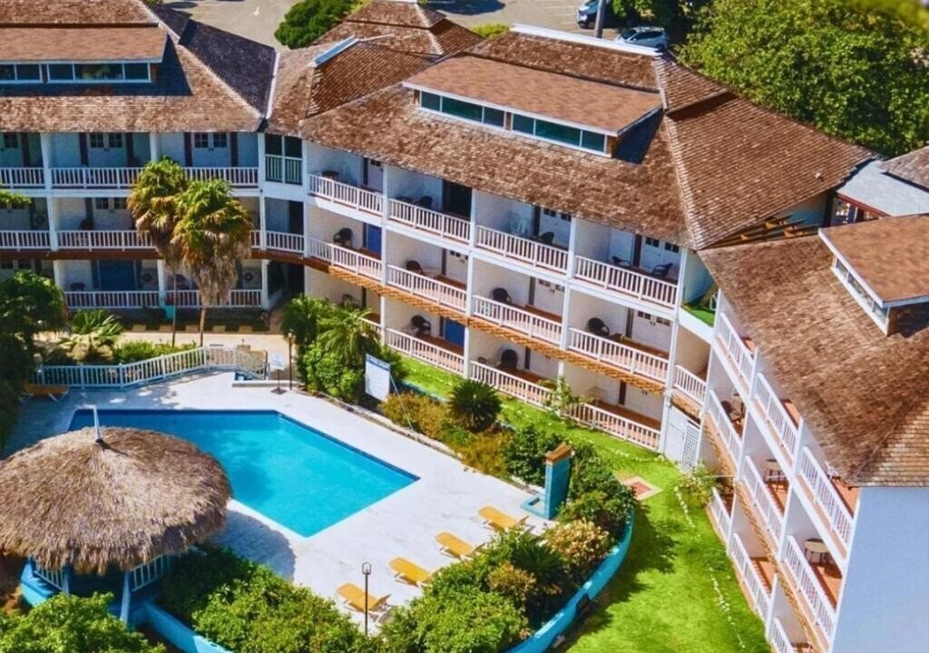 Отель Grand Hotel Excelsior Port Royal 3*