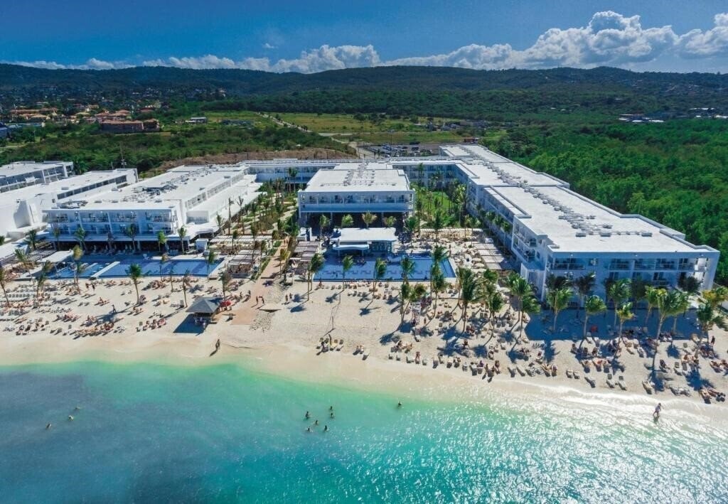 Отель Riu Reggae 5*